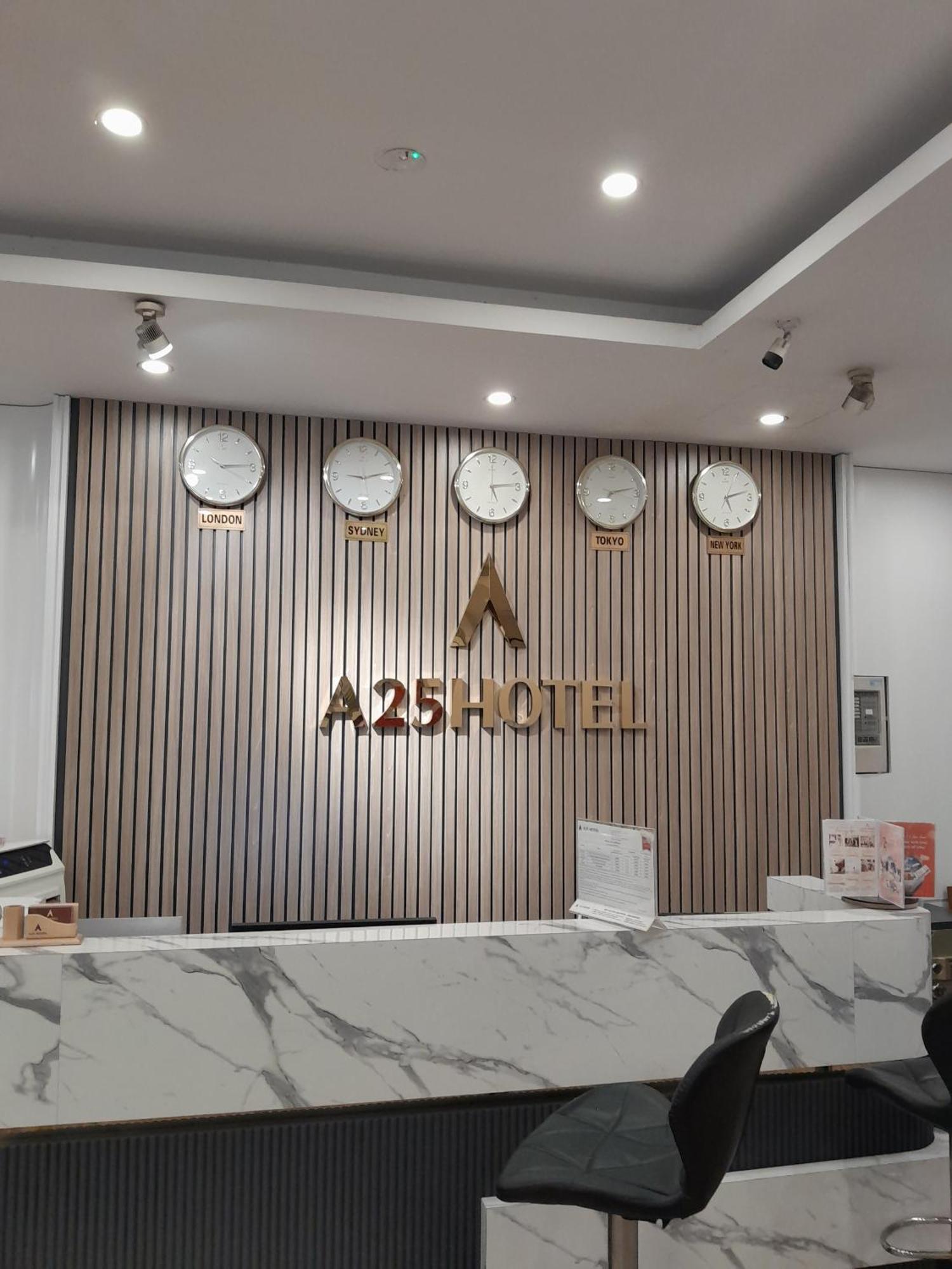 A25 Hotel - 30 An Duong Ханой Экстерьер фото