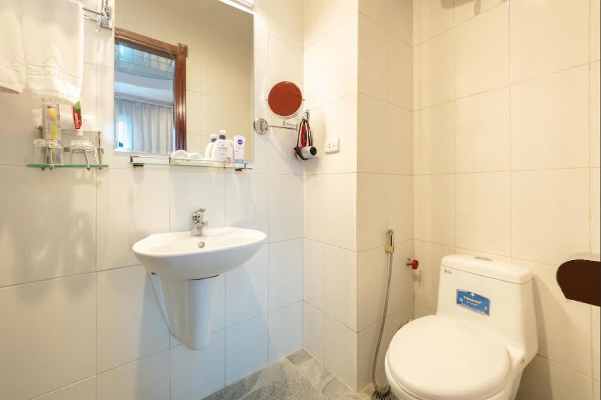 A25 Hotel - 30 An Duong Ханой Экстерьер фото